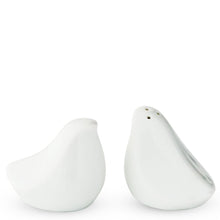 Load image into Gallery viewer, LOVE BIRD SALT AND PEPPER SETS
