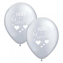 Load image into Gallery viewer, JUST MARRIED BALLOONS
